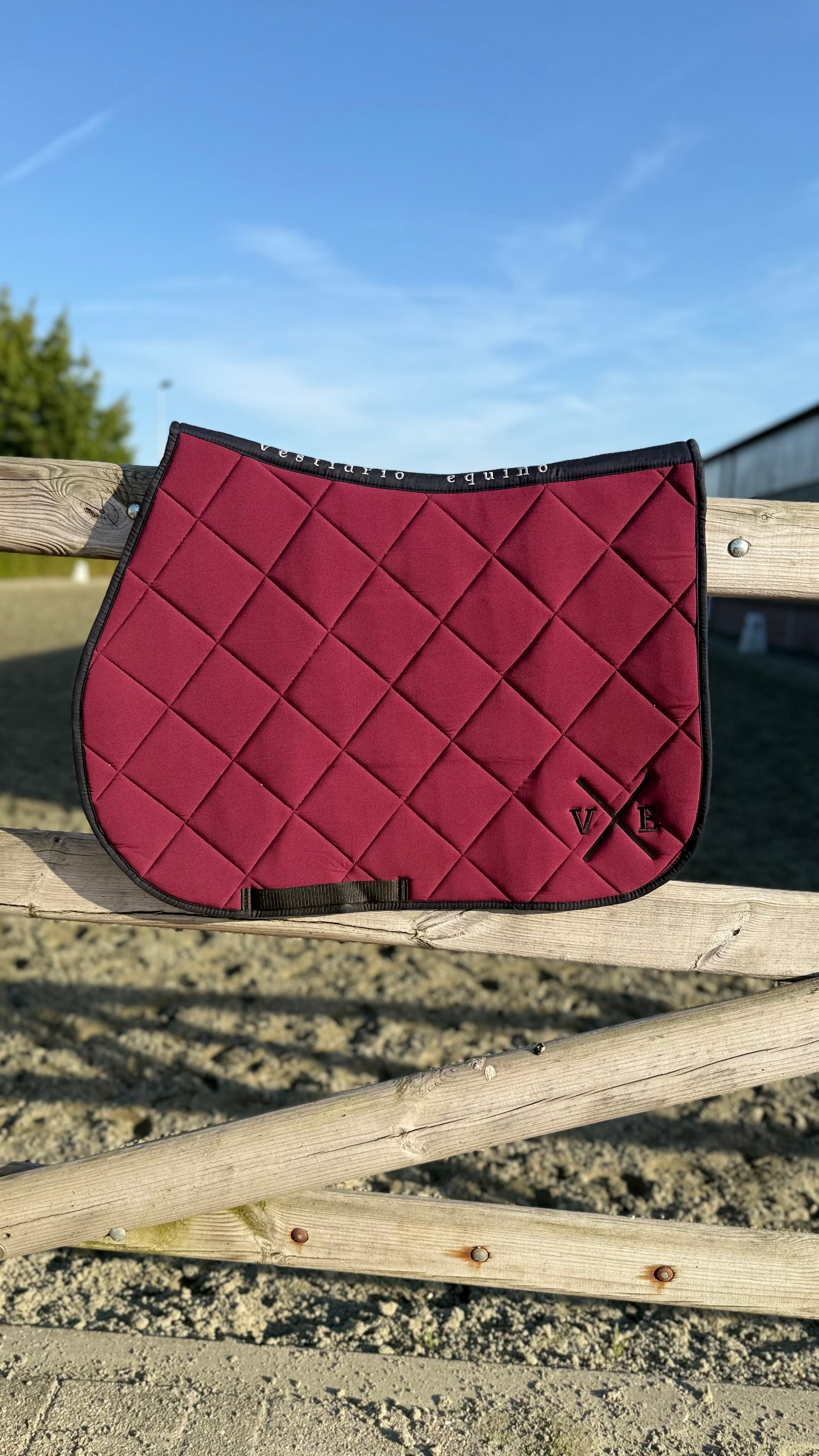 VE Dekje Springen Bordeaux